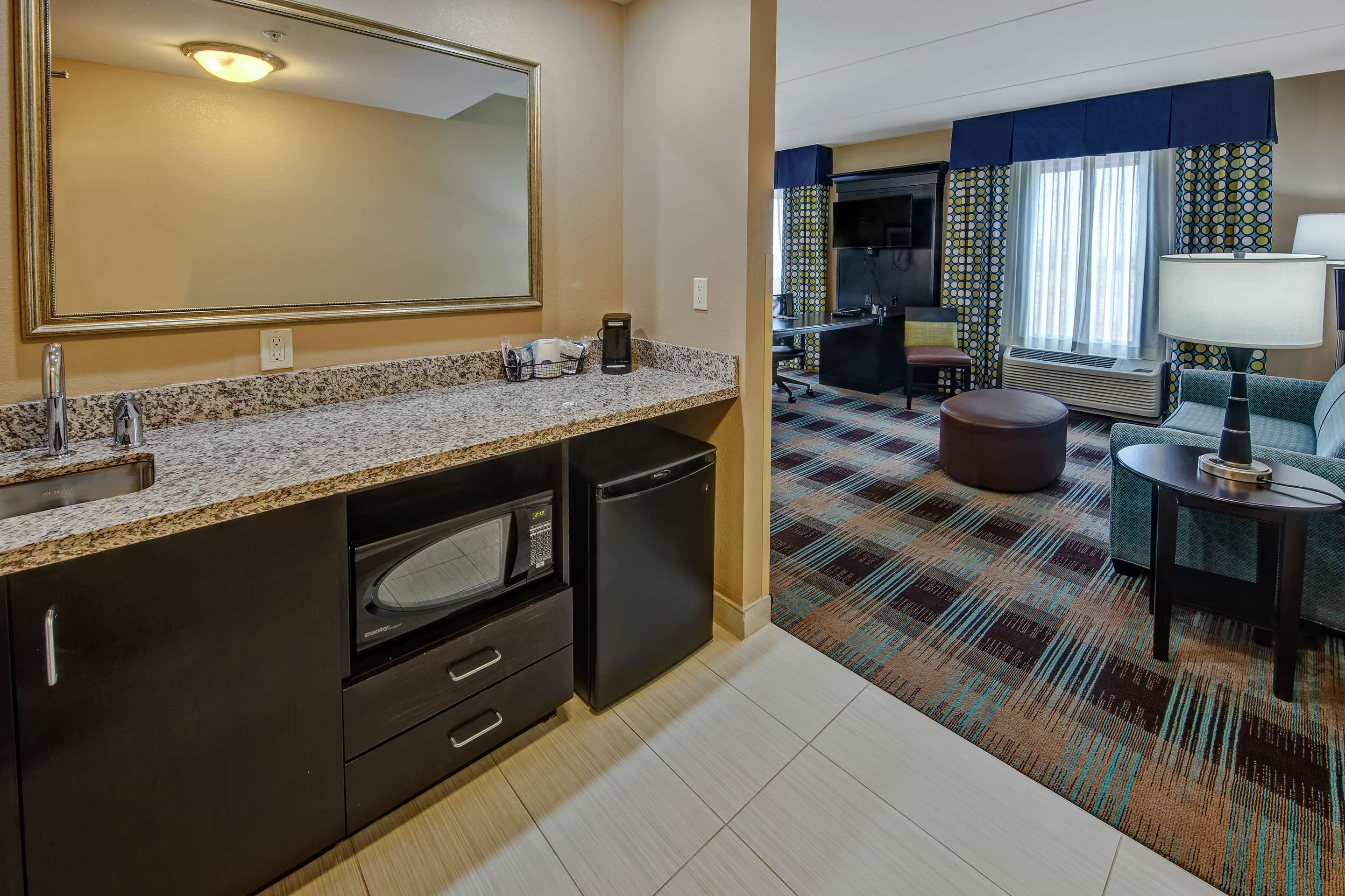 Guest room