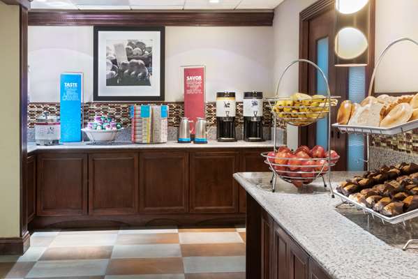 Amenities - Hampton Inn & Suites Beachwood - I-271, Exit 29