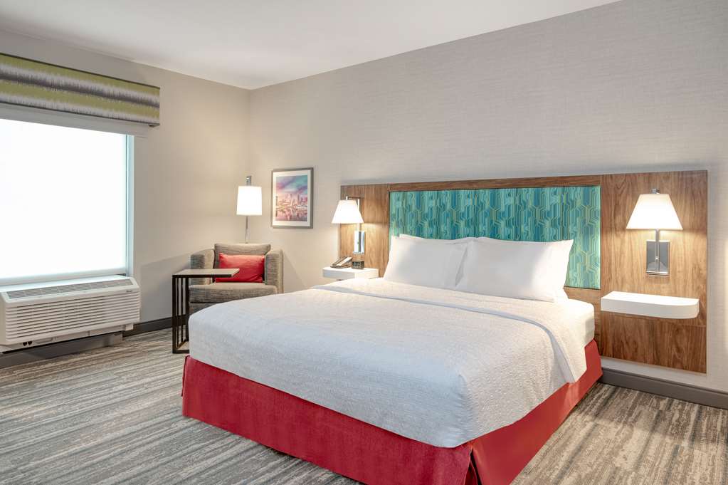 Hampton Inn Cleveland-Airport/Tiedeman Road - Tap to explore photos