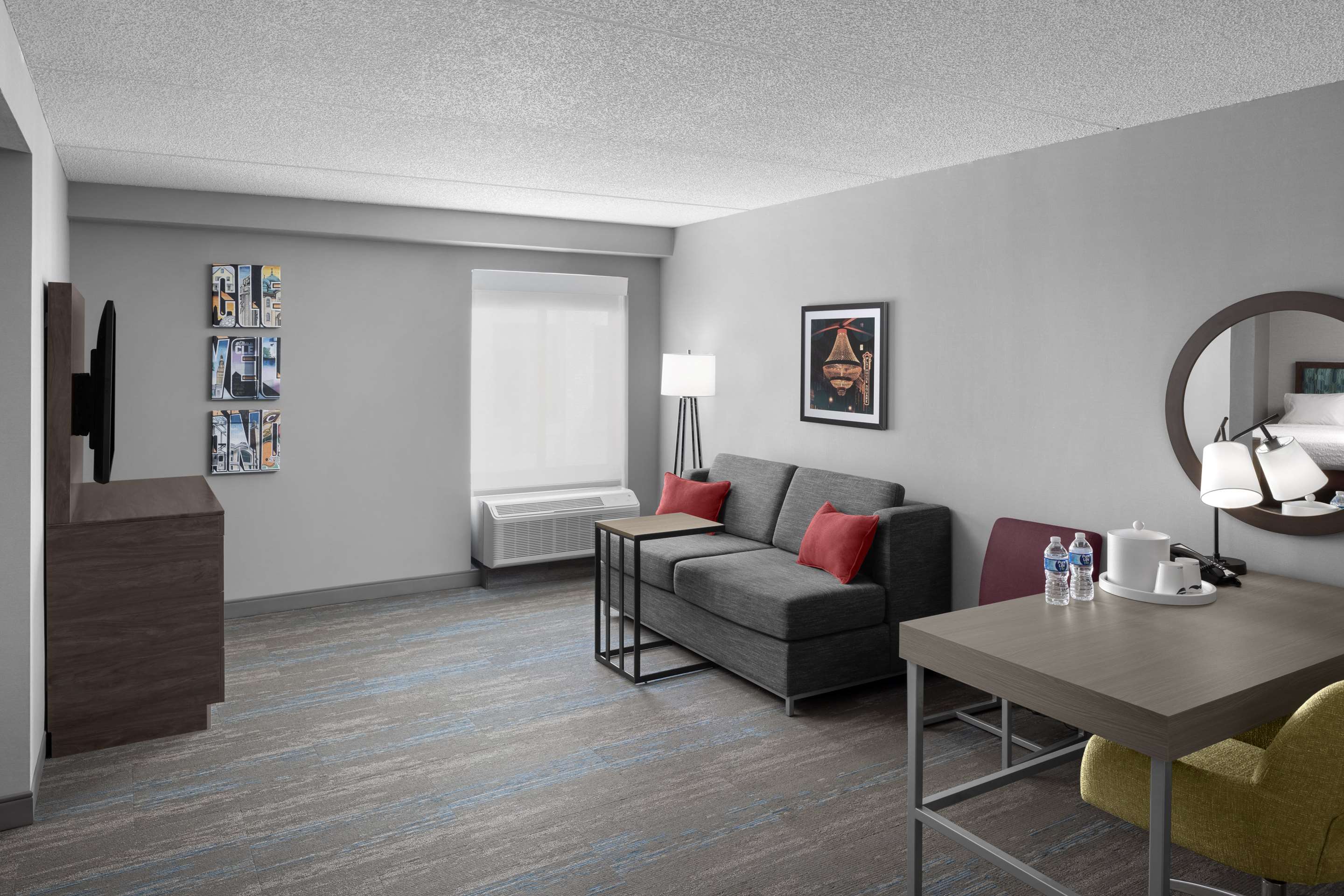 Guest room