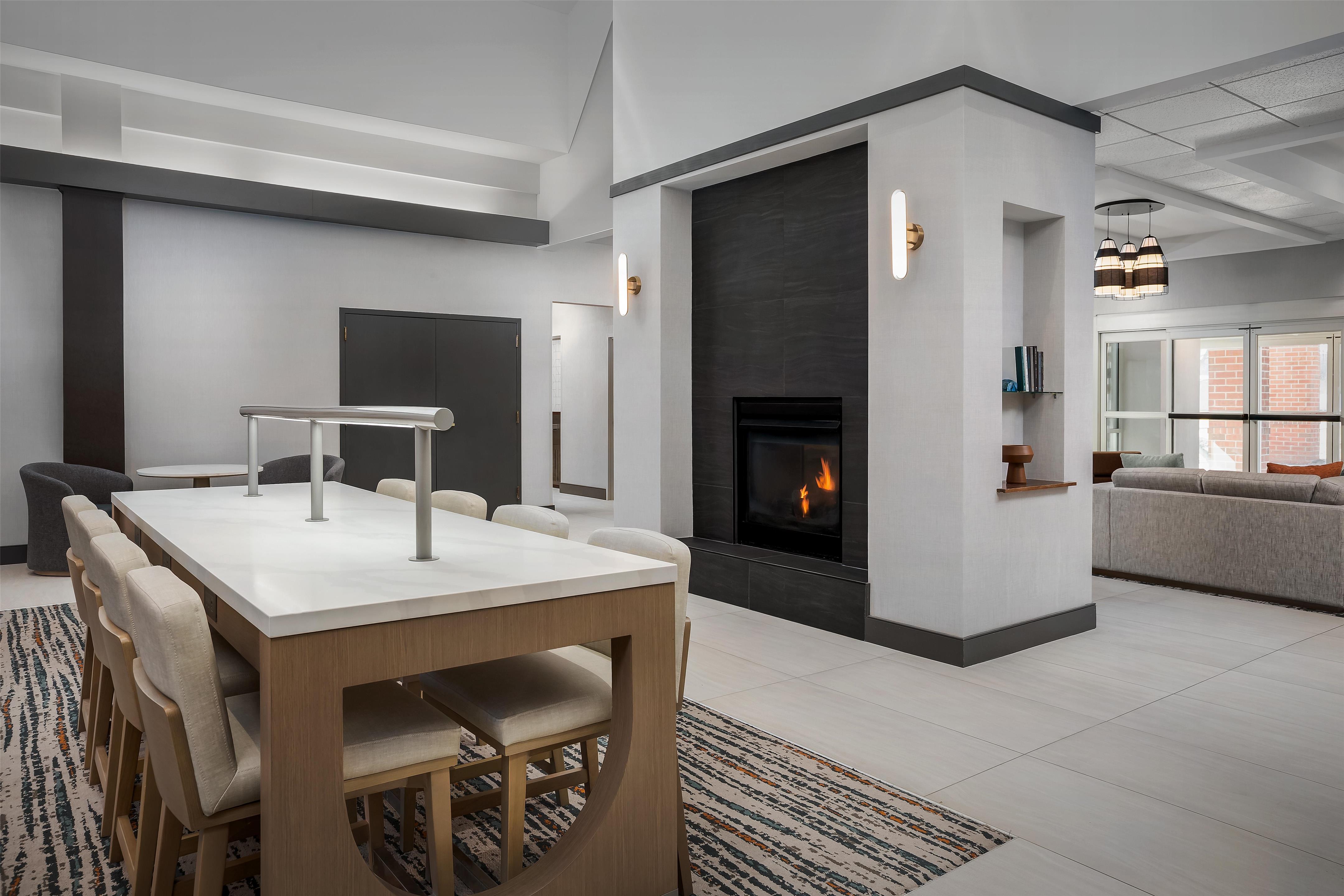 Lobby | Homewood Suites by Hilton Cleveland-Solon