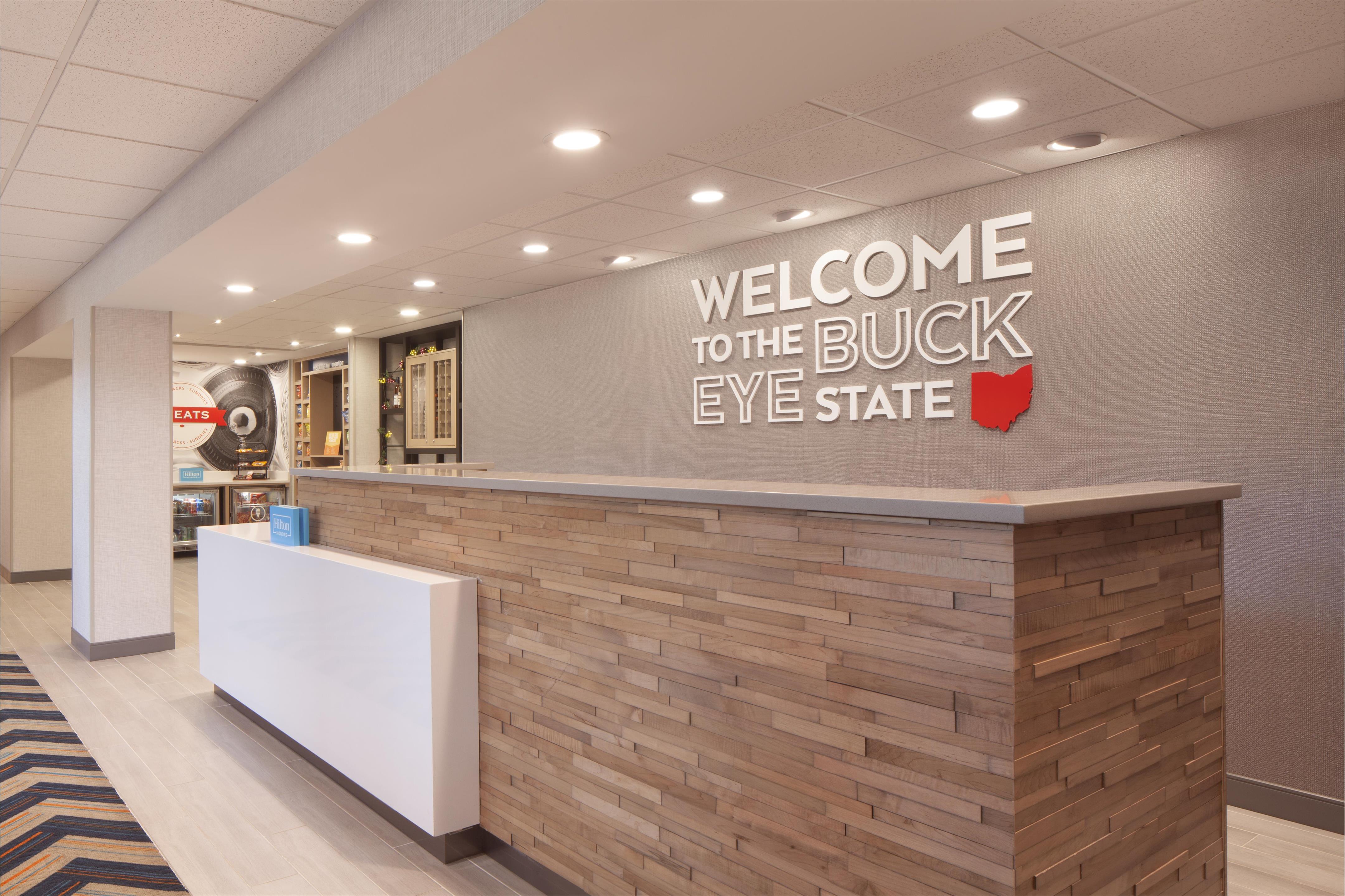 Reception | Hampton Inn & Suites Cleveland Mentor