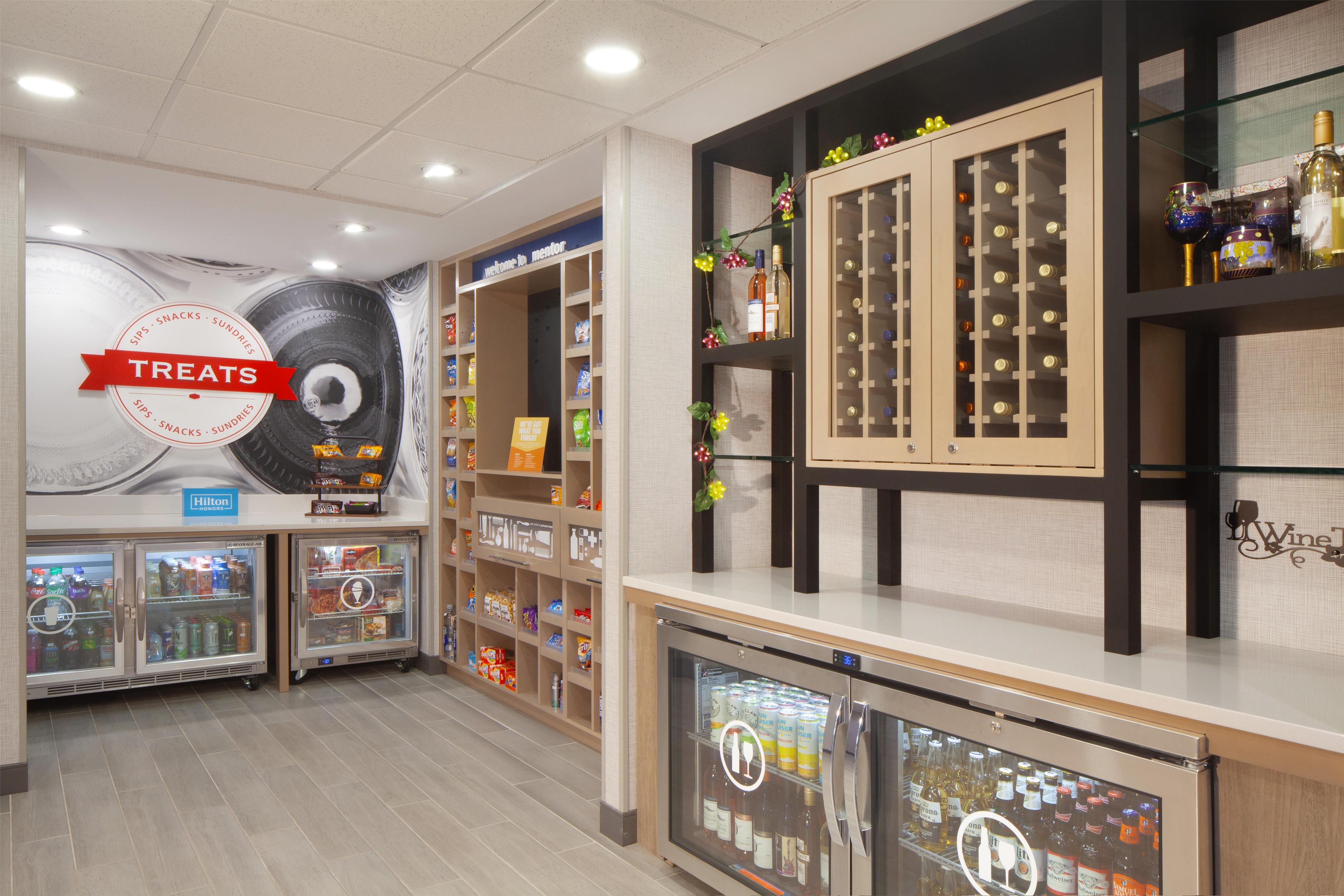 Restaurant | Hampton Inn & Suites Cleveland Mentor