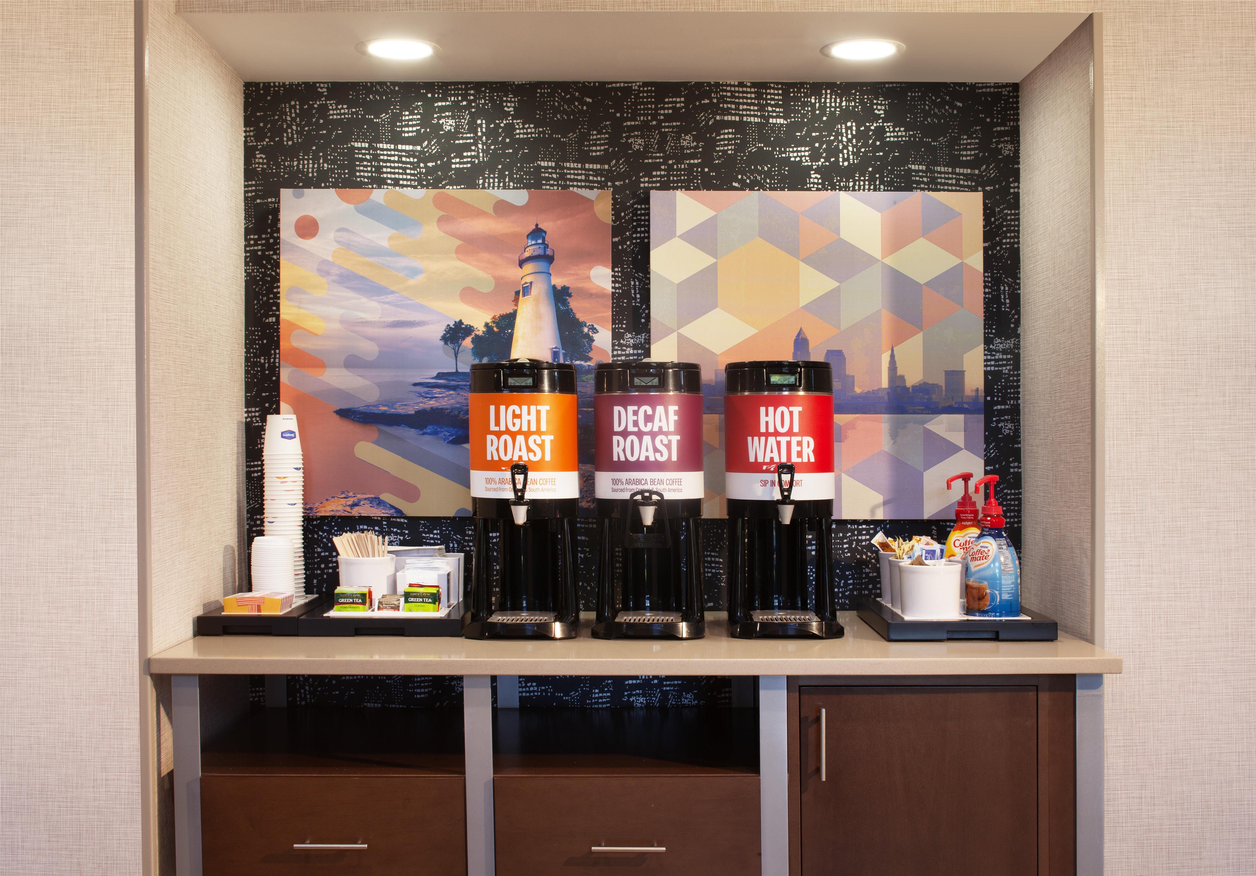Restaurant | Hampton Inn & Suites Cleveland Mentor