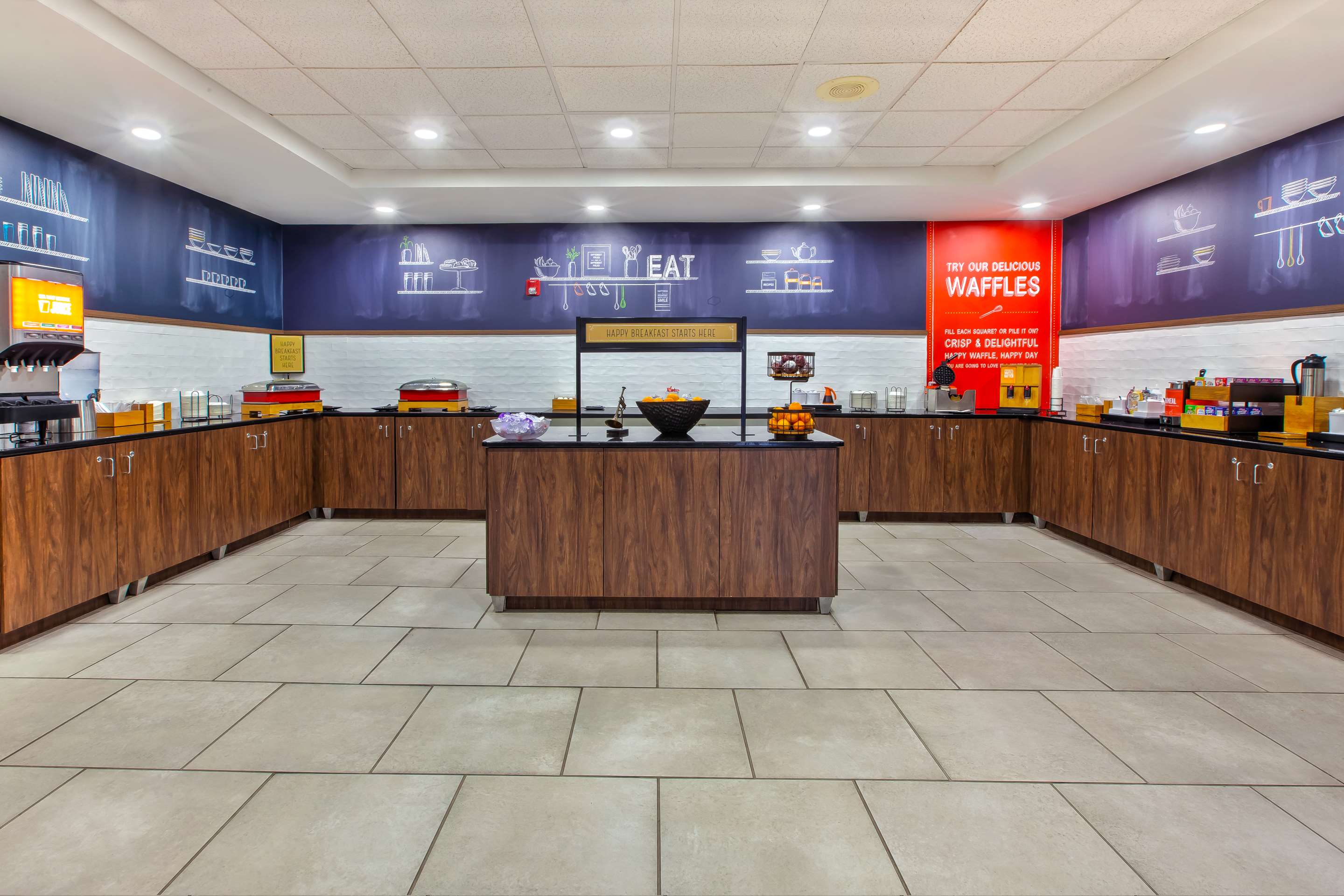 Breakfast Area | Hampton Inn & Suites Cleveland-Airport/Middleburg Heights