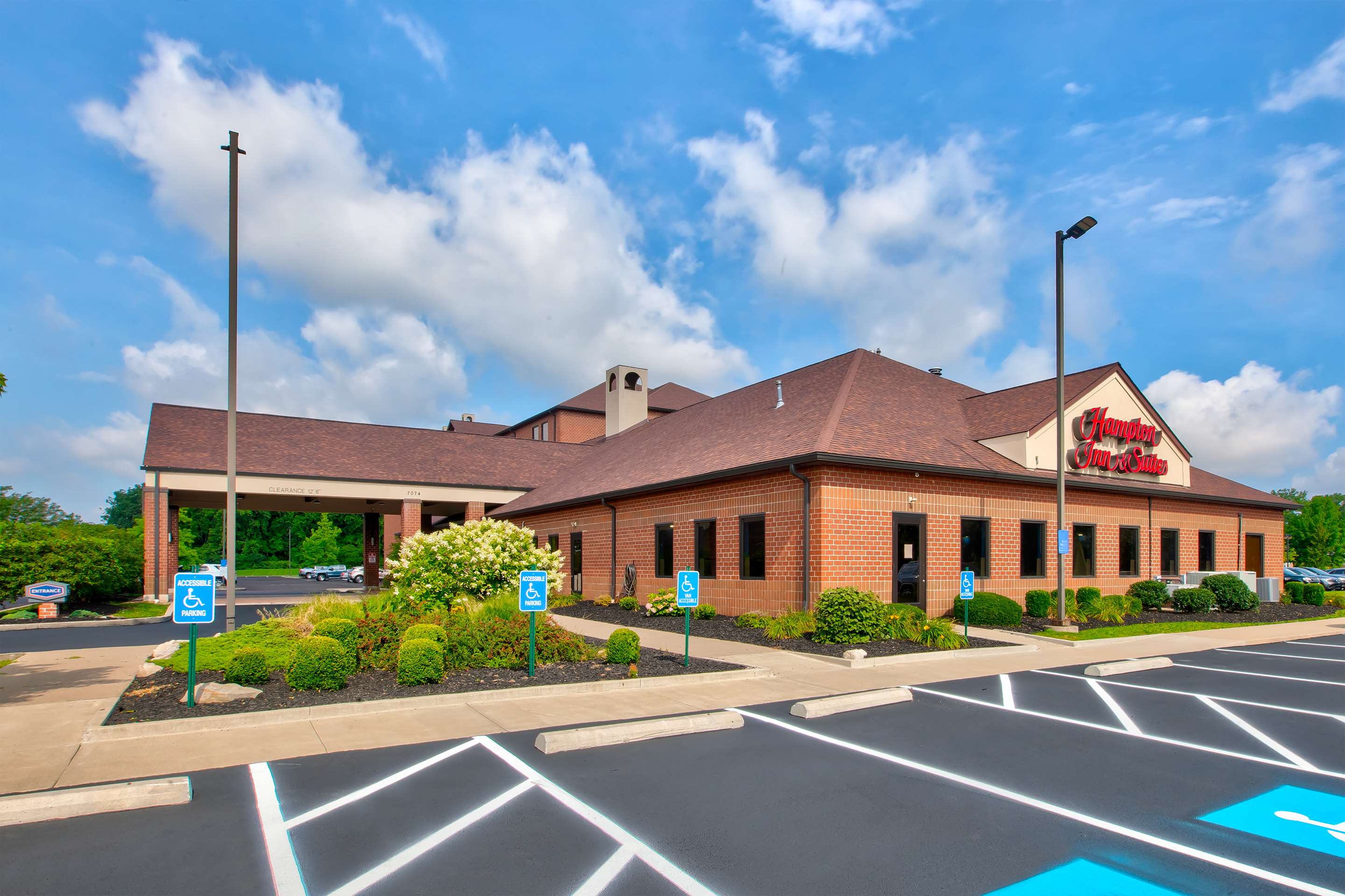 Exterior | Hampton Inn & Suites Cleveland-Airport/Middleburg Heights