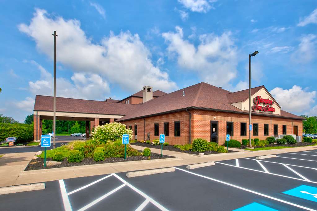 Hampton Inn & Suites Cleveland Arpt