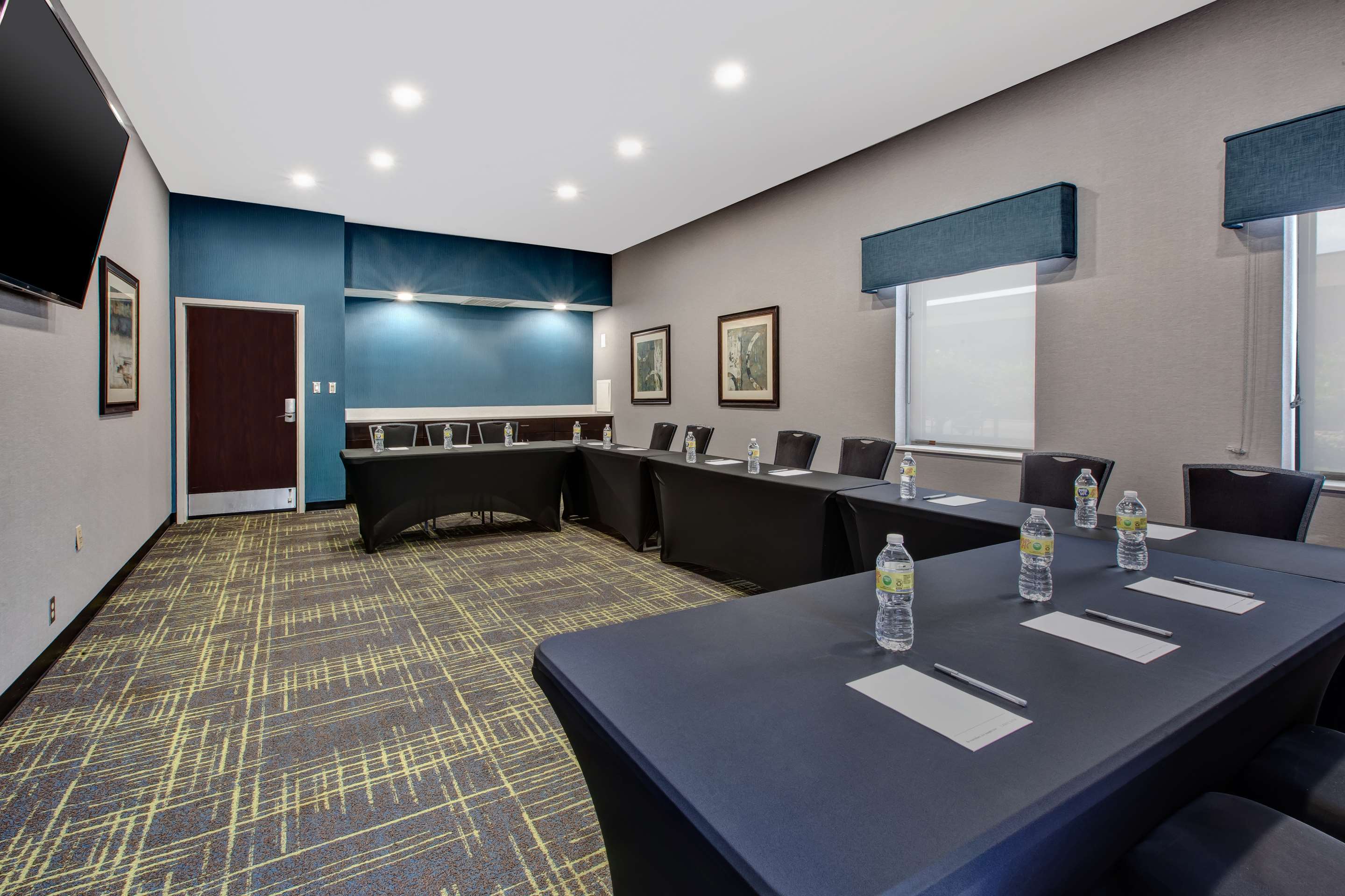 Meeting Room | Hampton Inn & Suites Cleveland-Airport/Middleburg Heights