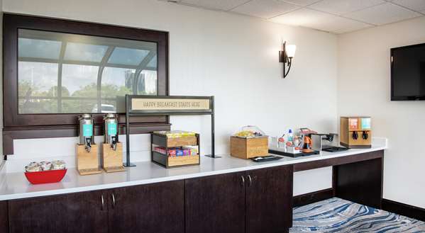 Restaurant - Hampton Inn Solon