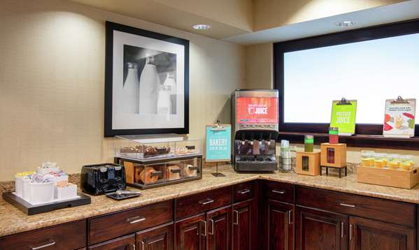 Restaurant - Hampton Inn Solon