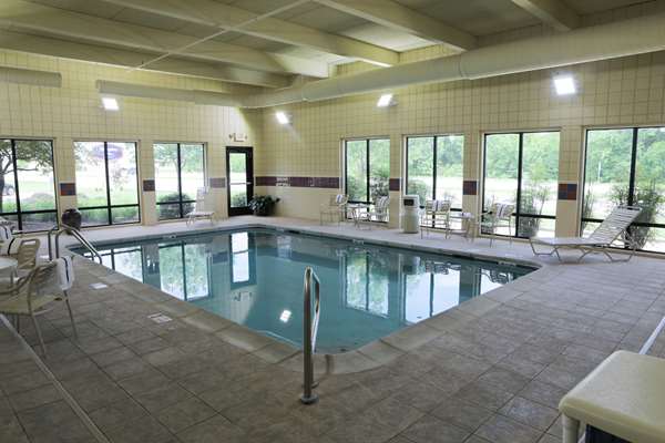 Pool - Hampton Inn Clinton