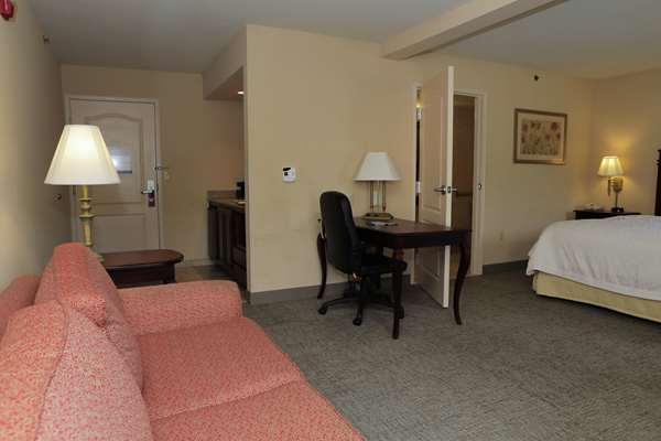  - Hampton Inn Clinton