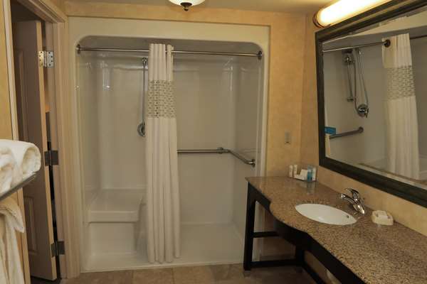  - Hampton Inn Clinton