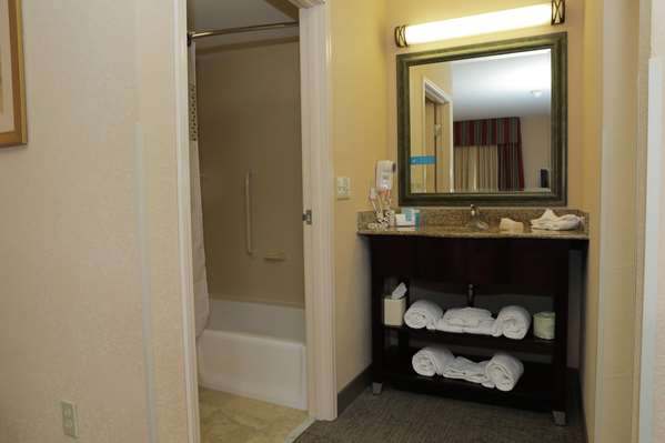  - Hampton Inn Clinton