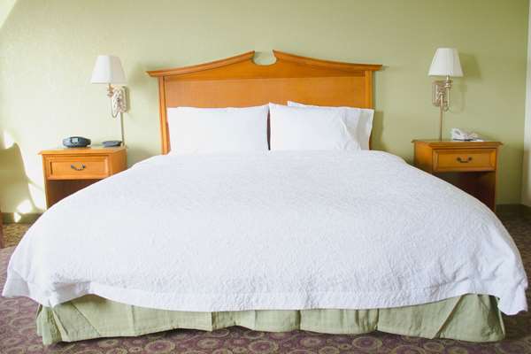  - Hampton Inn & Suites College Station