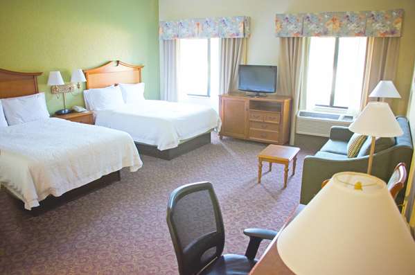  - Hampton Inn & Suites College Station