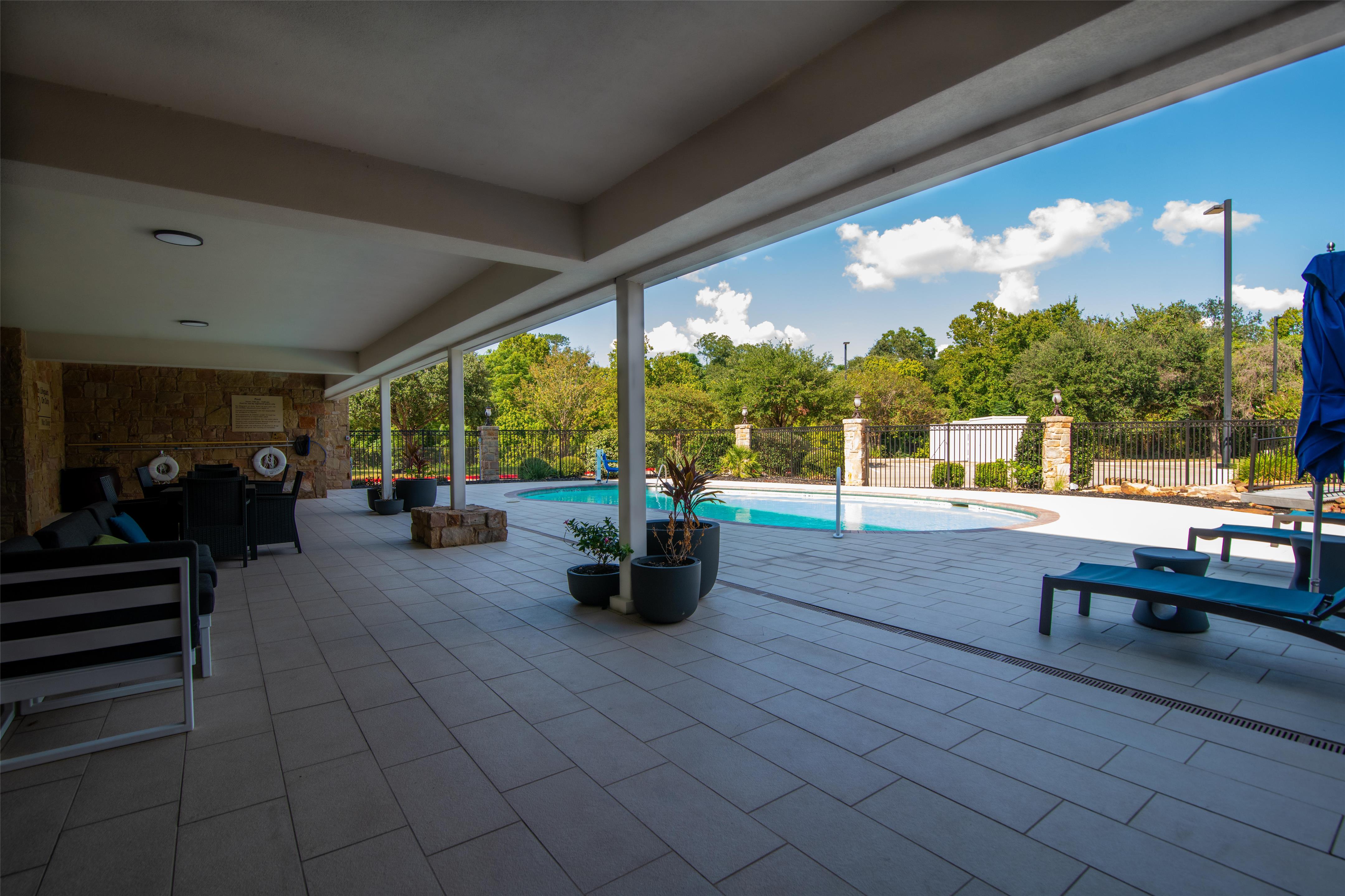Pool | Hampton Inn & Suites College Station
