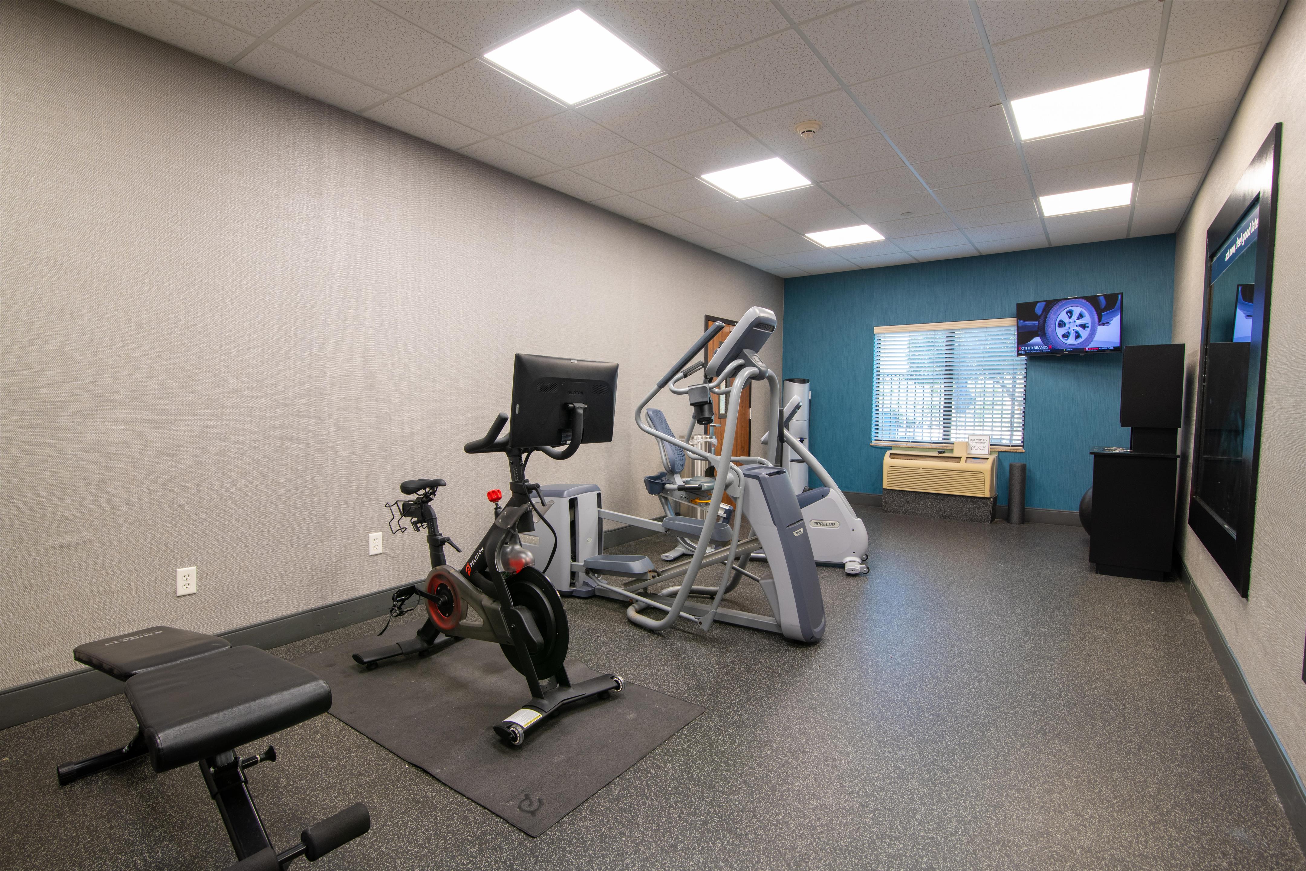 Health club fitness center gym | Hampton Inn & Suites College Station