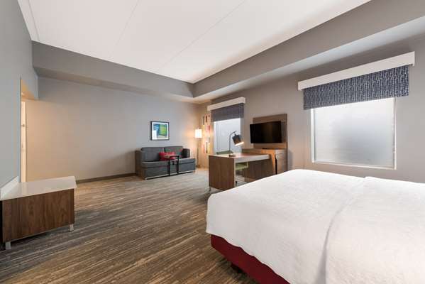  - Hampton Inn & Suites Charlotte Airport - I-85, Exit 32