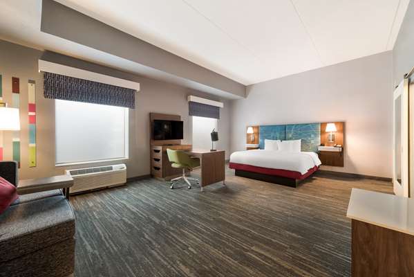  - Hampton Inn & Suites Charlotte Airport - I-85, Exit 32