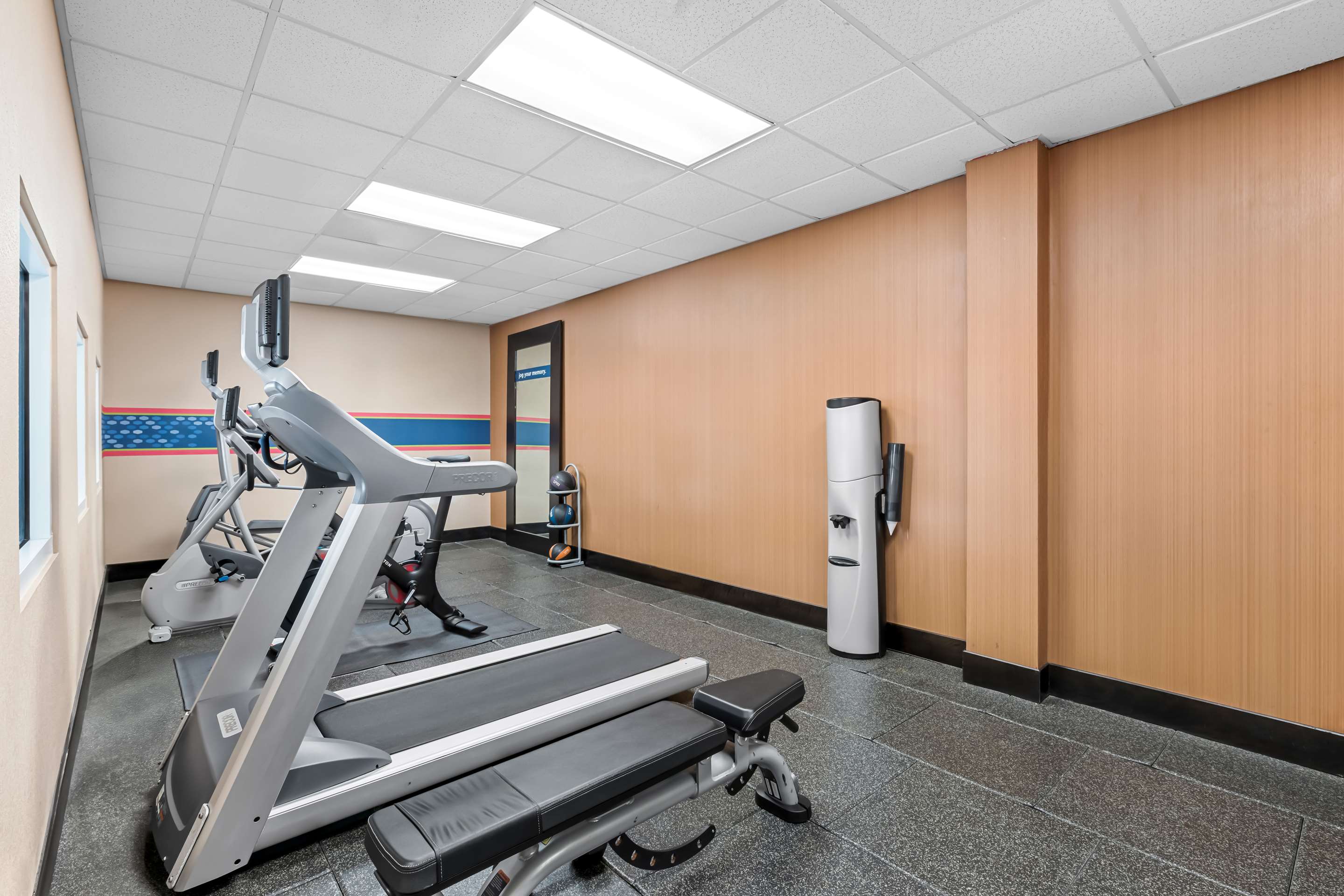 Health club fitness center gym | Hampton Inn & Suites Charlotte Airport