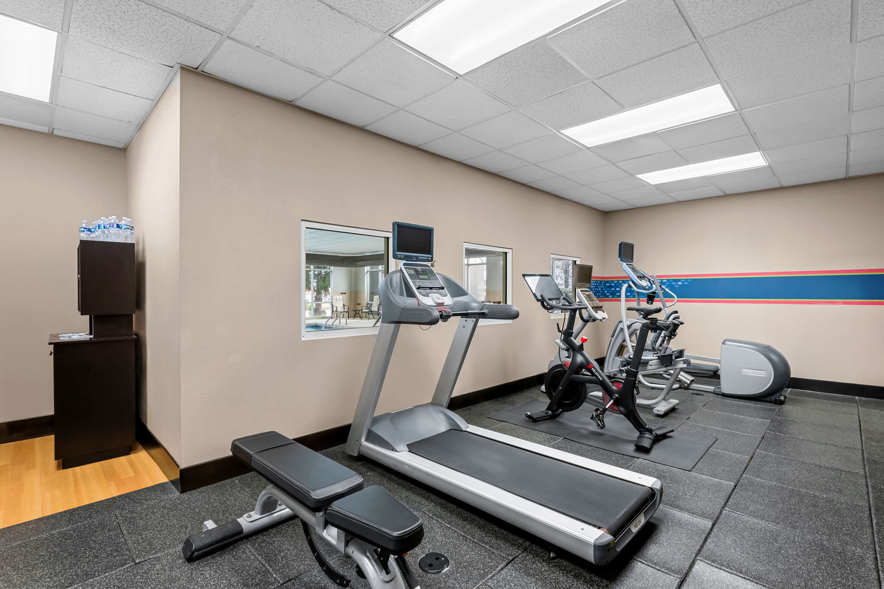 Health club fitness center gym | Hampton Inn & Suites Charlotte Airport