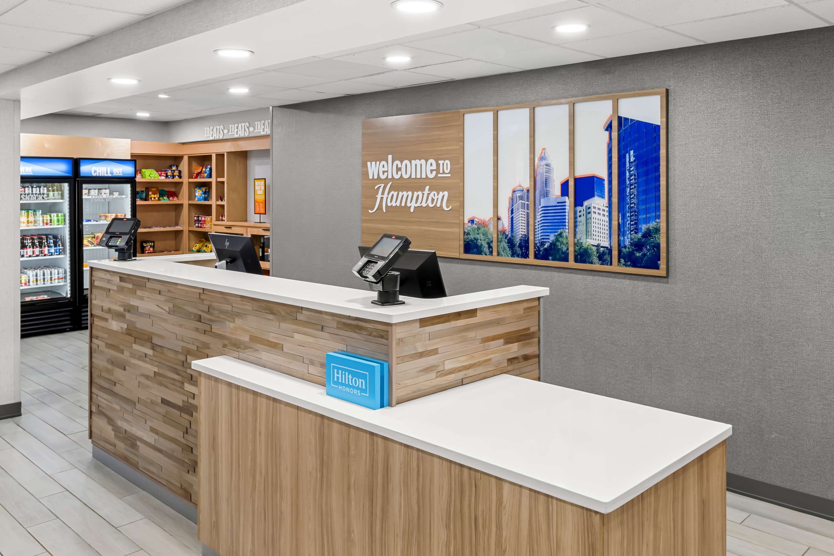 Reception | Hampton Inn & Suites Charlotte Airport