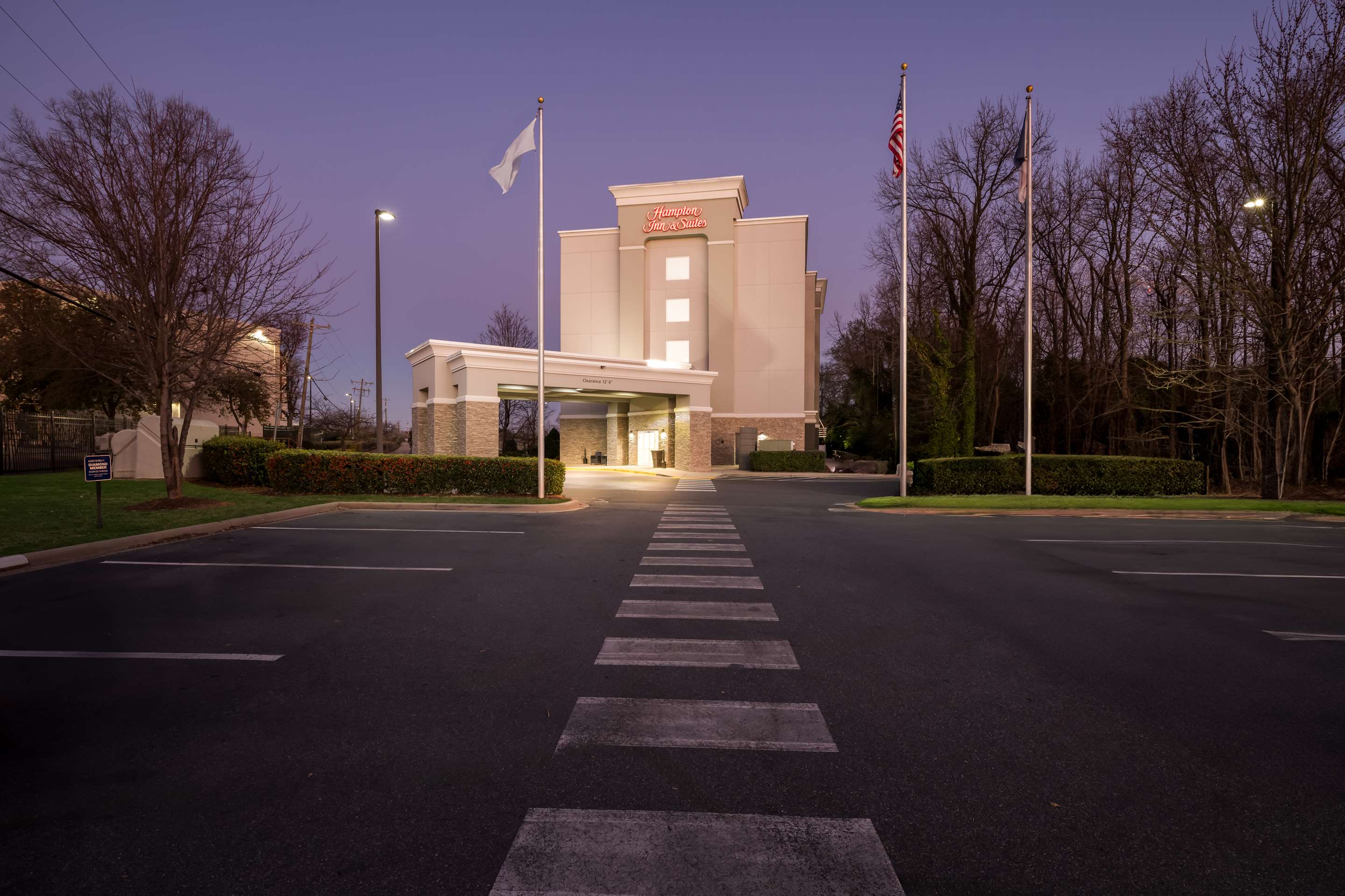 Exterior | Hampton Inn & Suites Charlotte Airport