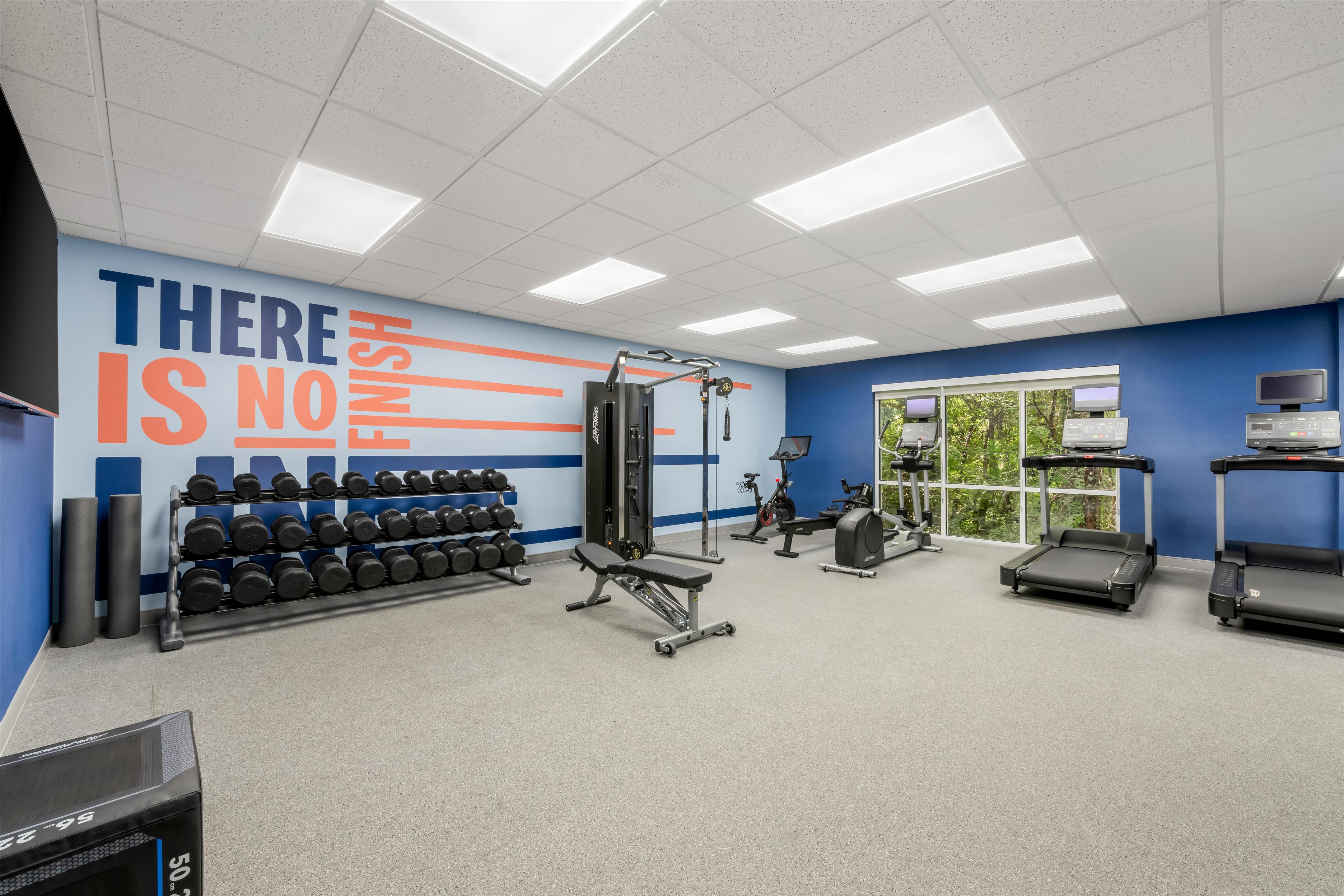 Health club fitness center gym | Hampton Inn & Suites Charlotte Airport