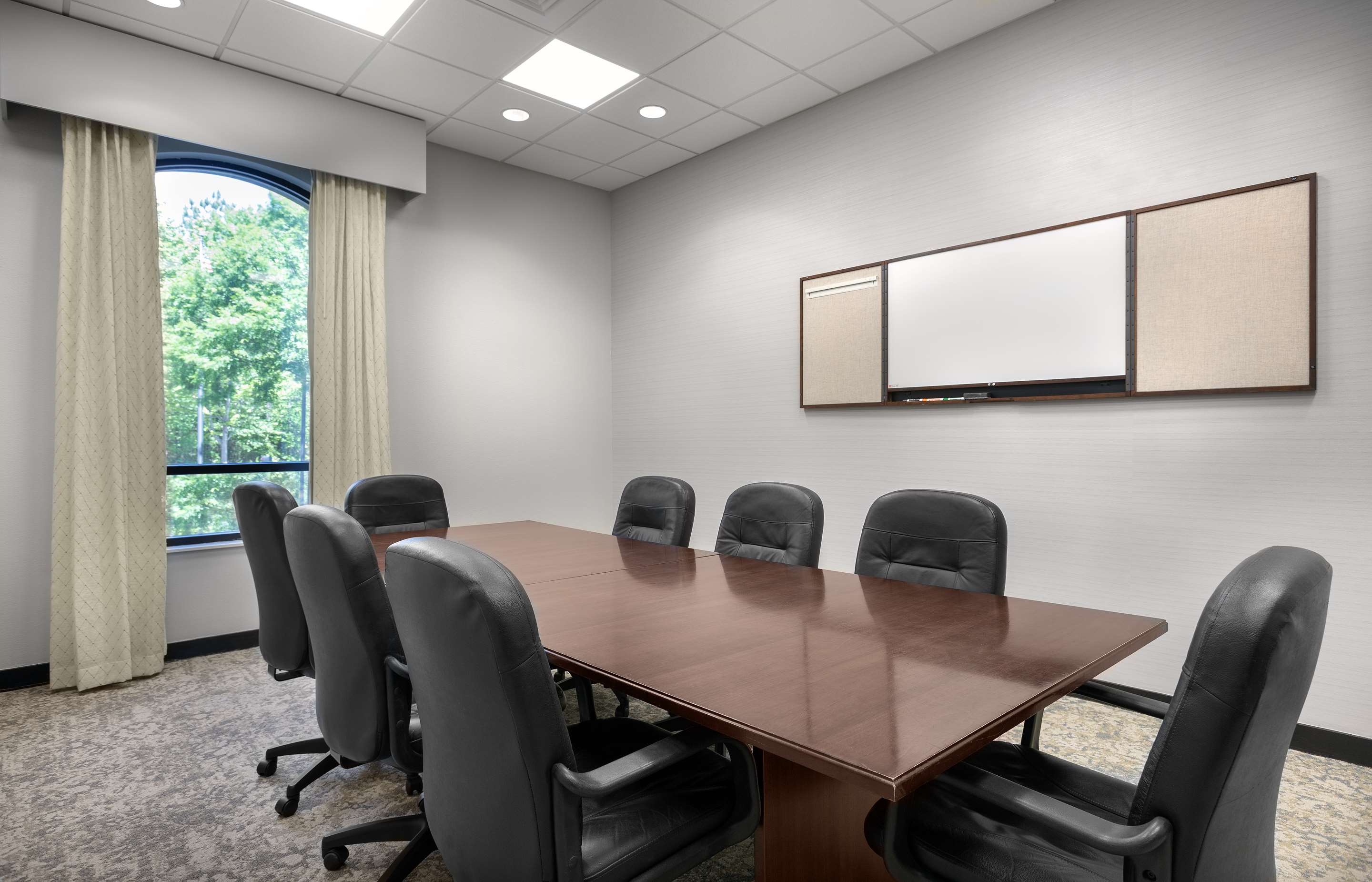 Meeting Room | Hampton Inn Charlotte-Belmont at Montcross