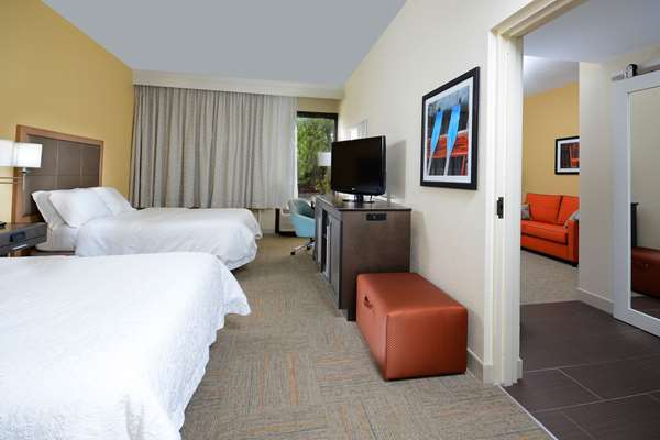  - Hampton Inn Cornelius - I-77, Exit 28