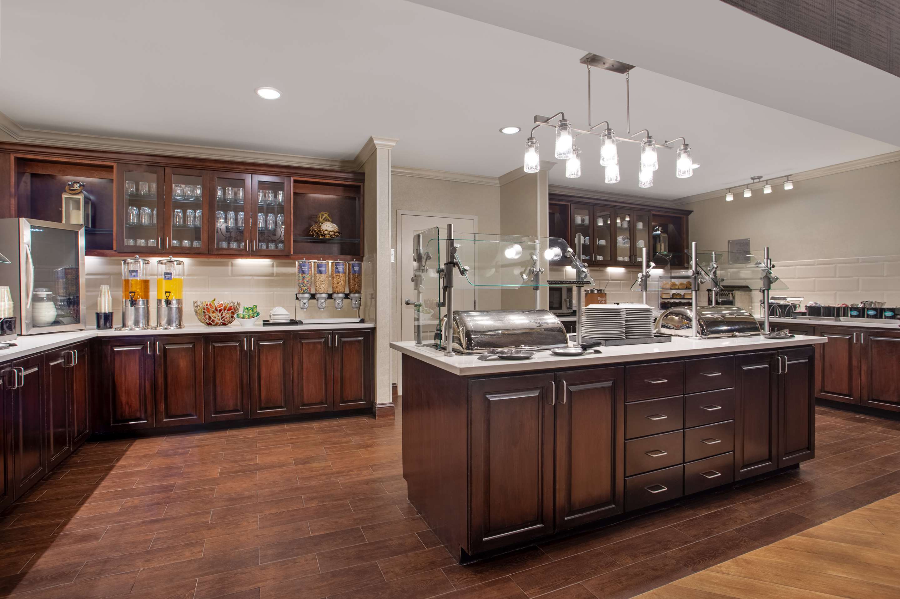 Breakfast Area | Homewood Suites by Hilton Davidson