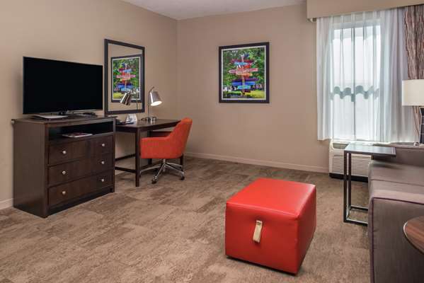  - Hampton Inn & Suites Arrowood Charlotte - I-77, Exit 3
