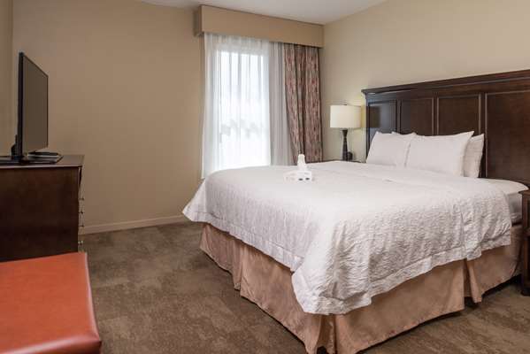  - Hampton Inn & Suites Arrowood Charlotte - I-77, Exit 3