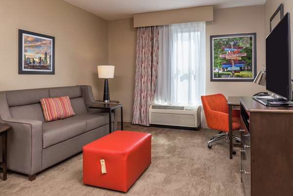  - Hampton Inn & Suites Arrowood Charlotte - I-77, Exit 3