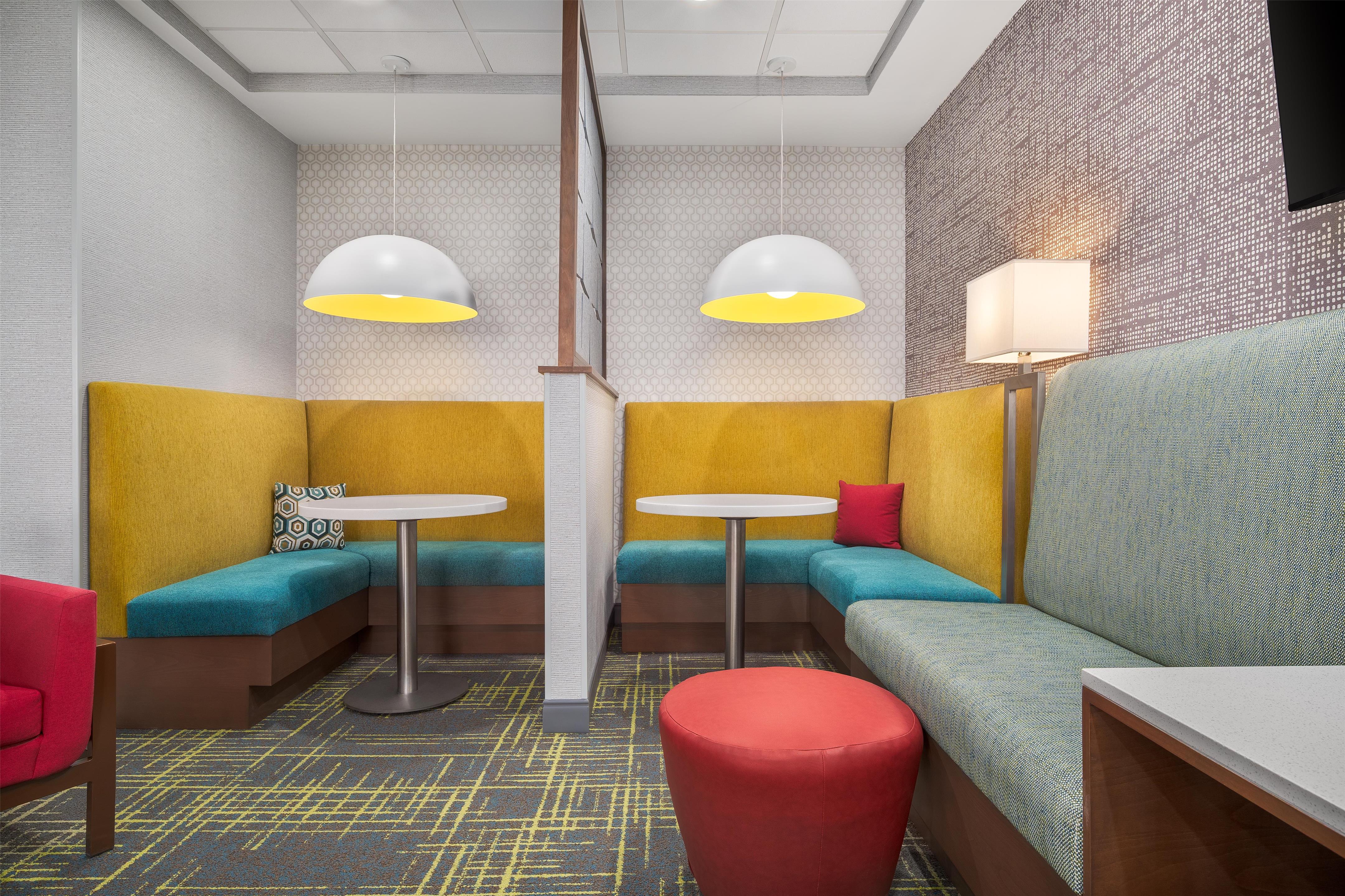 Lobby | Hampton Inn & Suites Charlotte-Arrowood Rd.