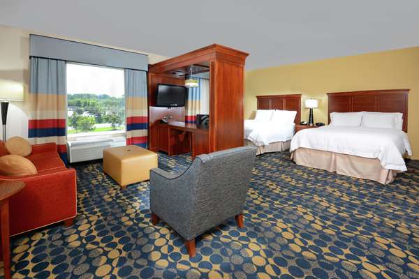  - Hampton Inn & Suites Huntersville - I-77, Exit 23