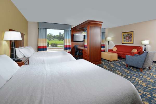 - Hampton Inn & Suites Huntersville - I-77, Exit 23