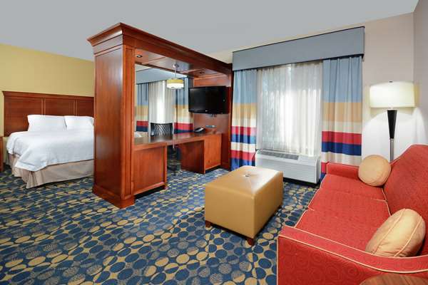  - Hampton Inn & Suites Huntersville - I-77, Exit 23