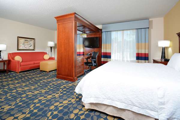  - Hampton Inn & Suites Huntersville - I-77, Exit 23