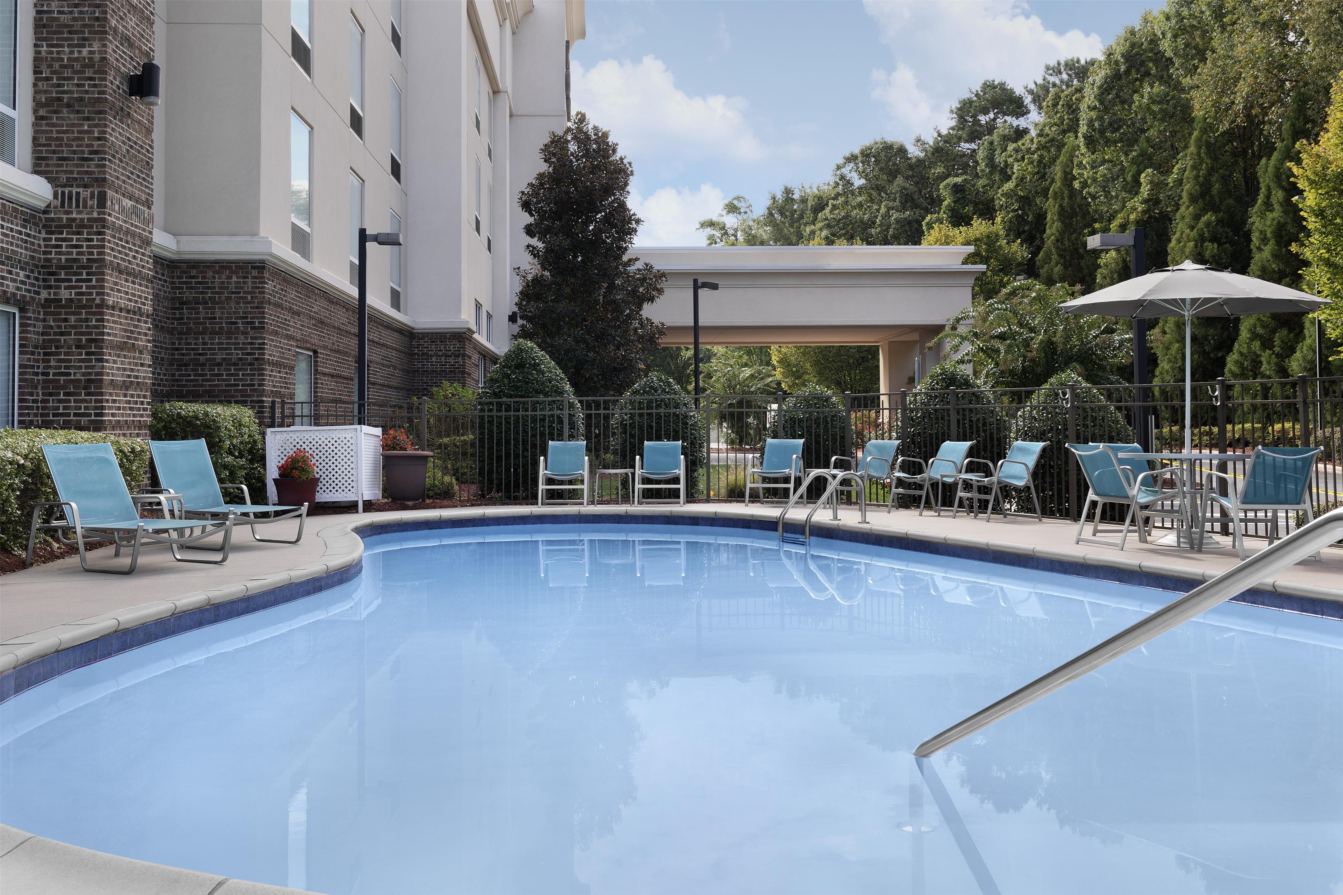 Pool | Hampton Inn & Suites Huntersville