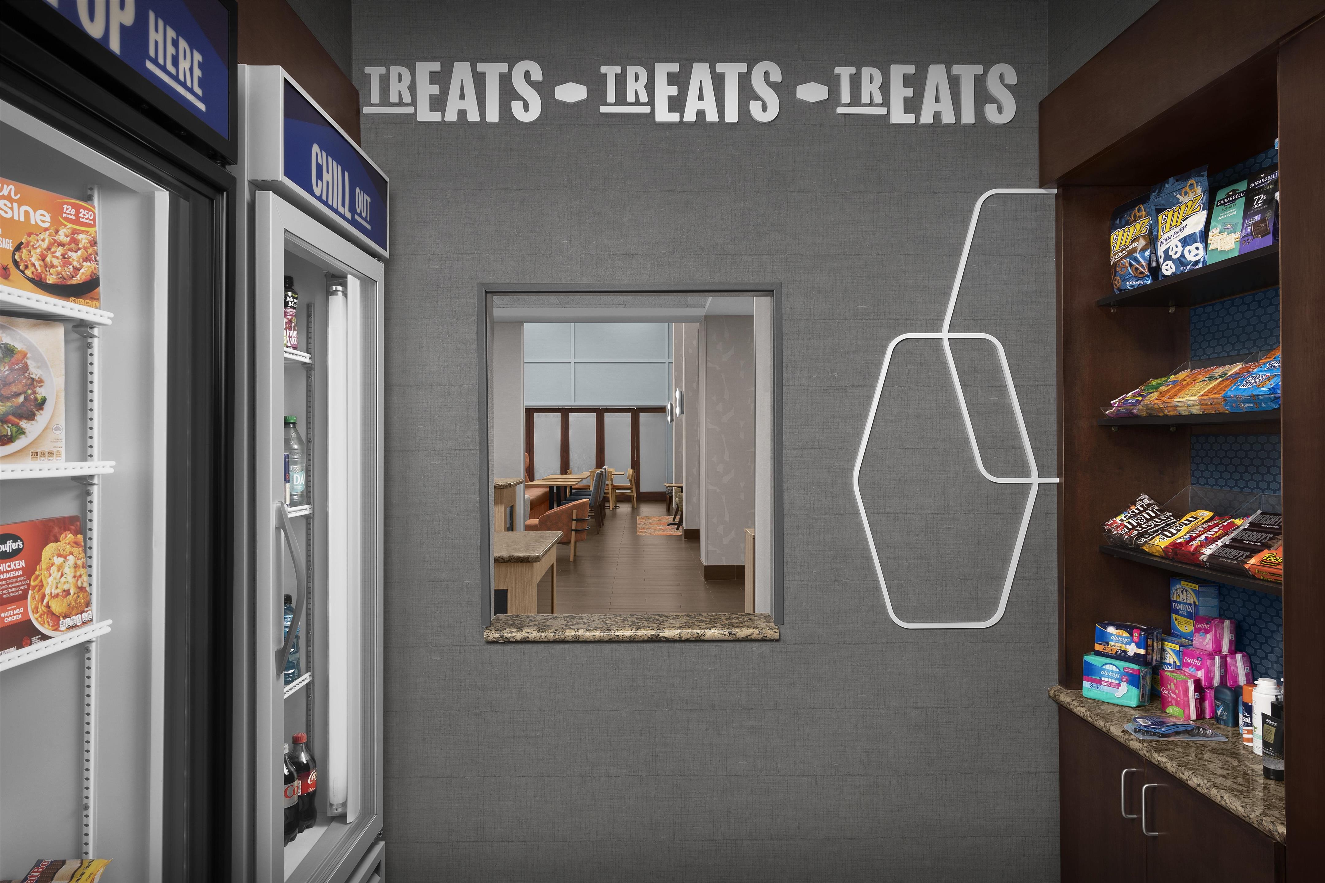 Restaurant | Hampton Inn & Suites Huntersville