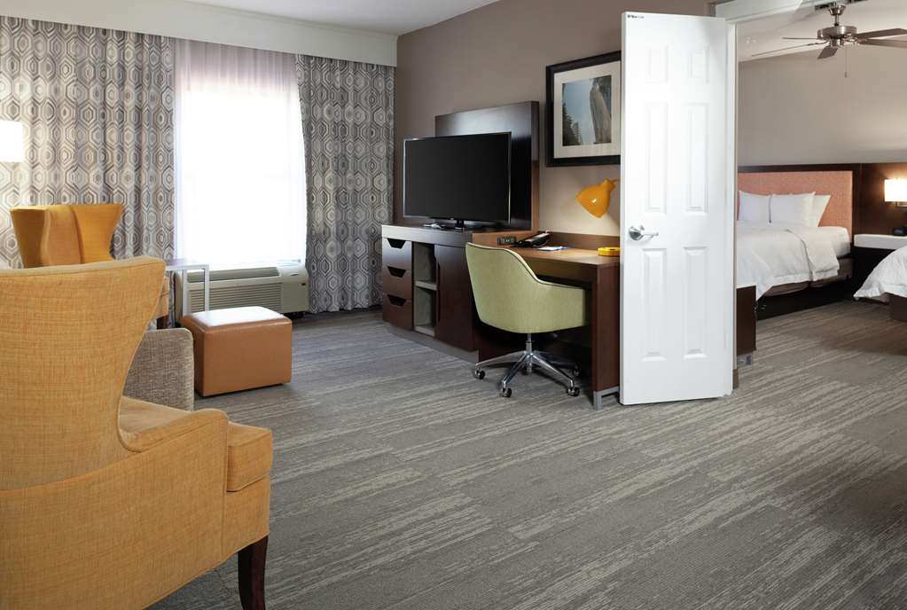 Hampton Inn & Suites Concord-Charlotte Room Type - 1KG MOB HEA ACC TUB STE NS