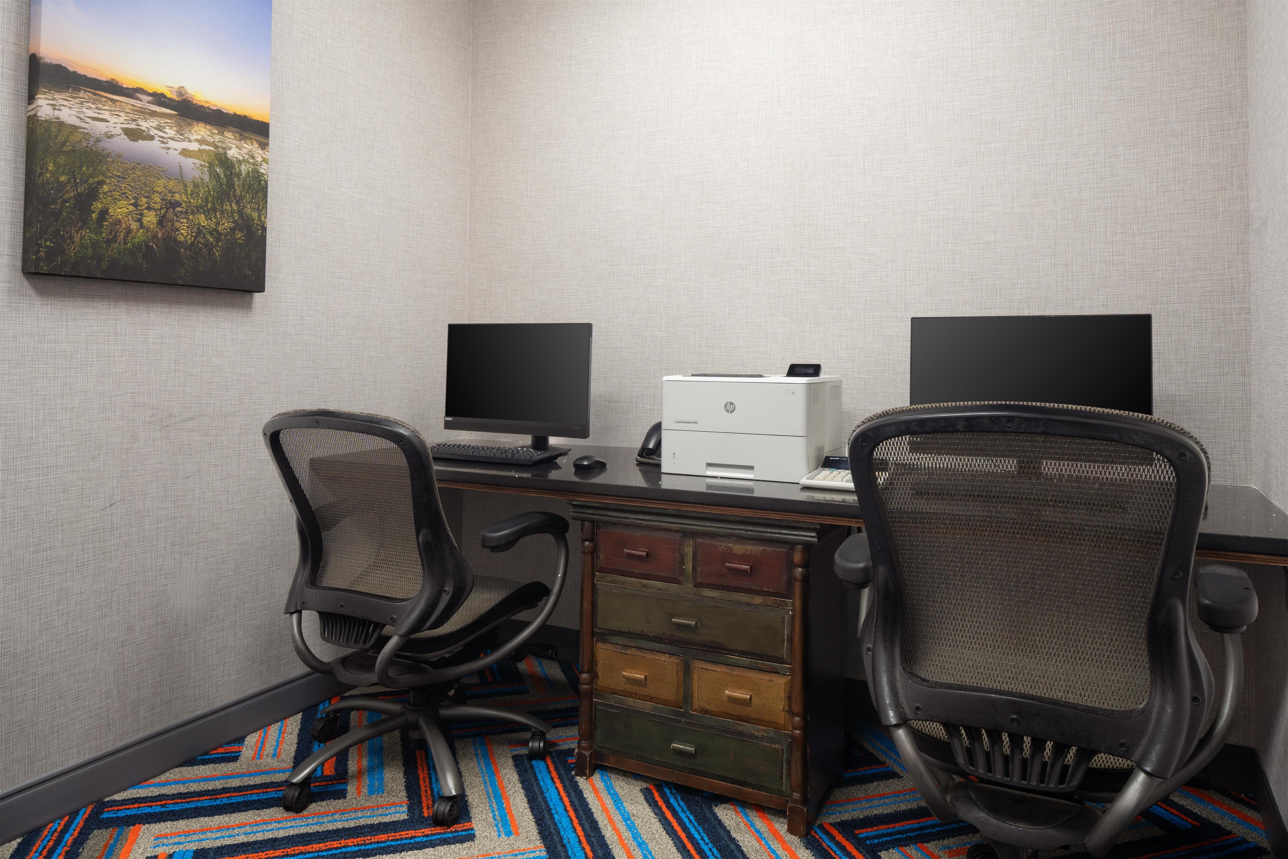 Business Center | Hampton Inn & Suites Concord/Charlotte