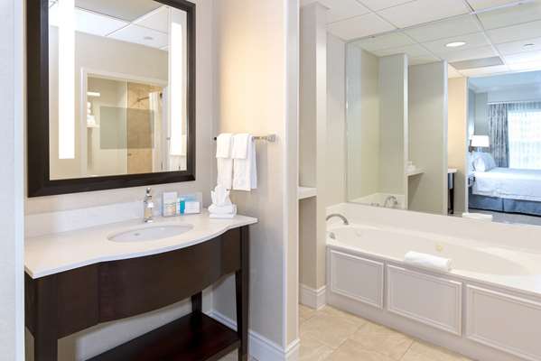  - Hampton Inn & Suites Southpark Charlotte
