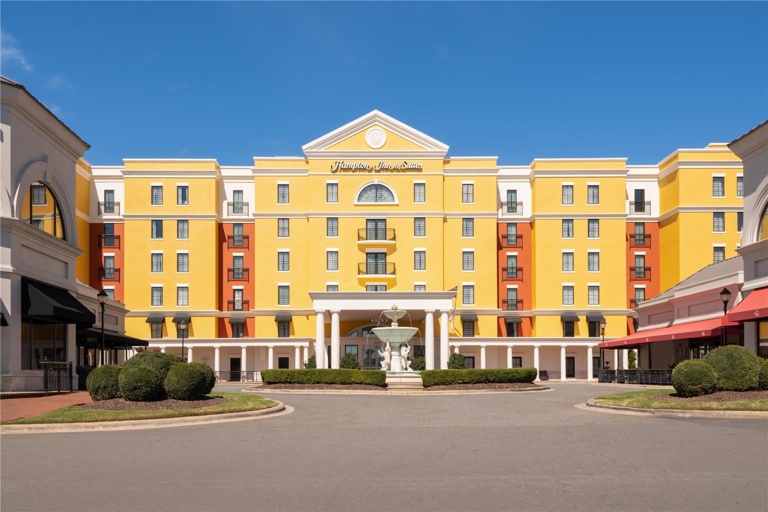 Hampton Inn & Suites South Park