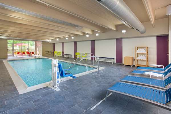 Pool - Home2 Suites by Hilton Charlotte - I-77, Exit 5