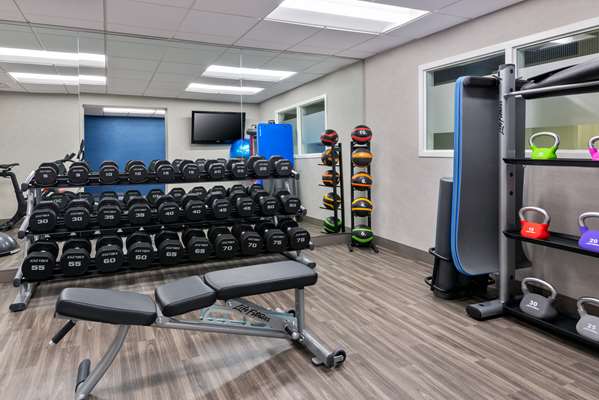 Fitness/ Exercise Room - Hampton Inn Uptown Charlotte