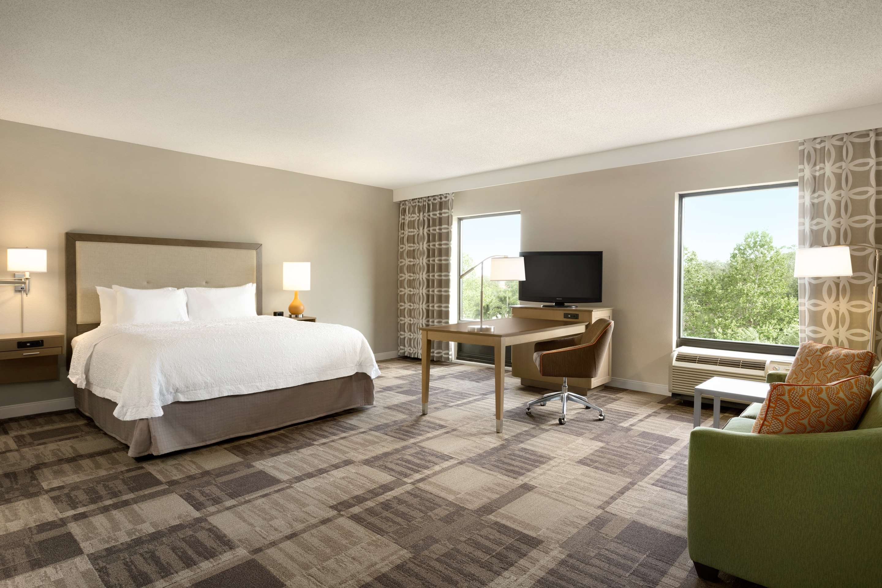 Guest room