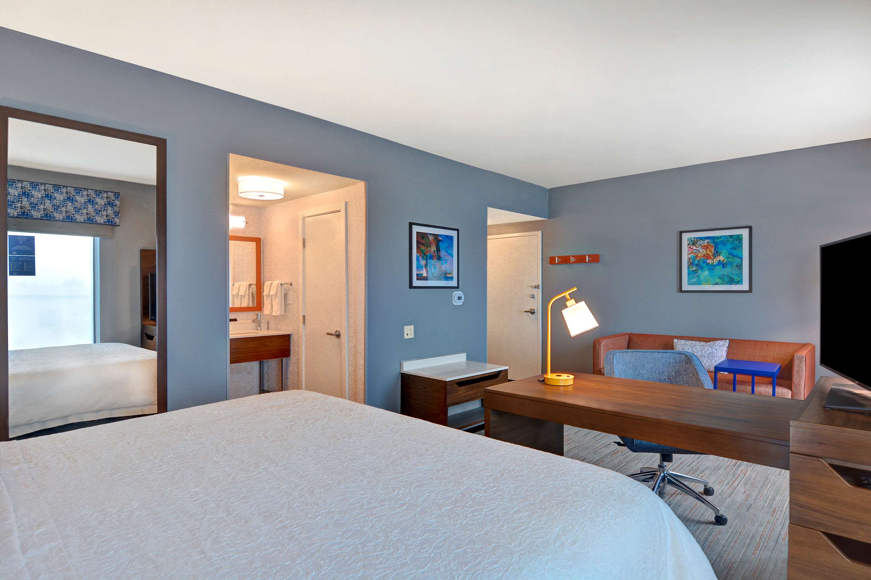 Guest room
